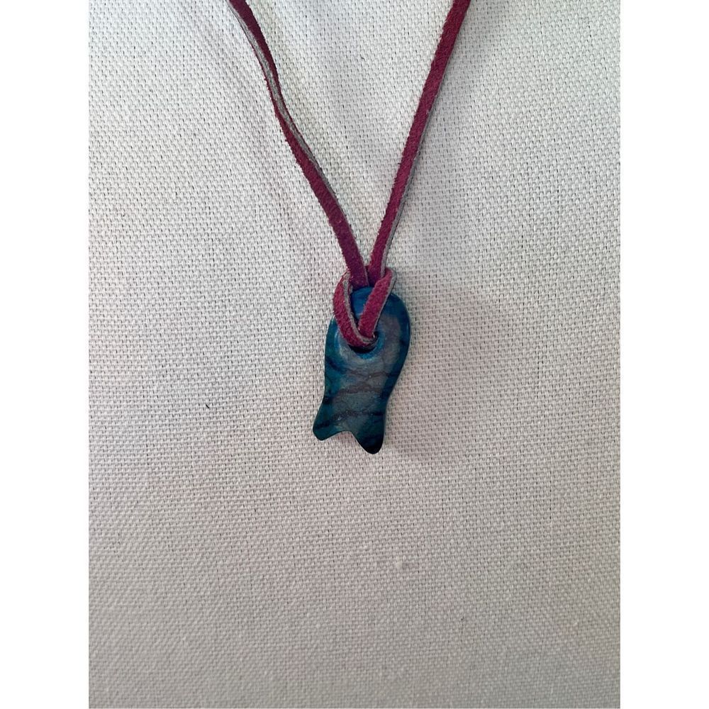 Fish Shape Stone Pendant Red Leather Cord Necklace Accessory Collection